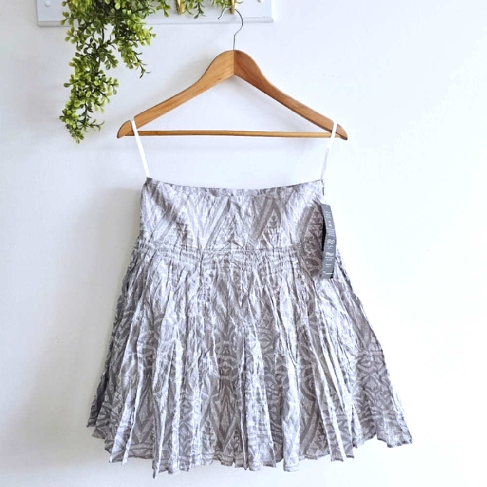 NWT INC International Concepts Cotton Sequins Clear Skies Scratchy Pen Skirt, 6